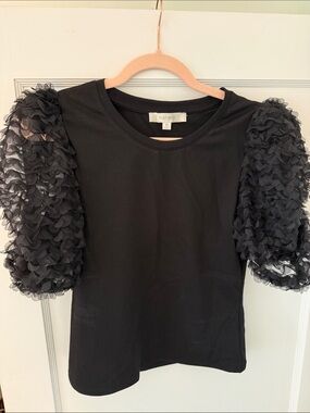 Flat White Black Puff Sleeve Top XS